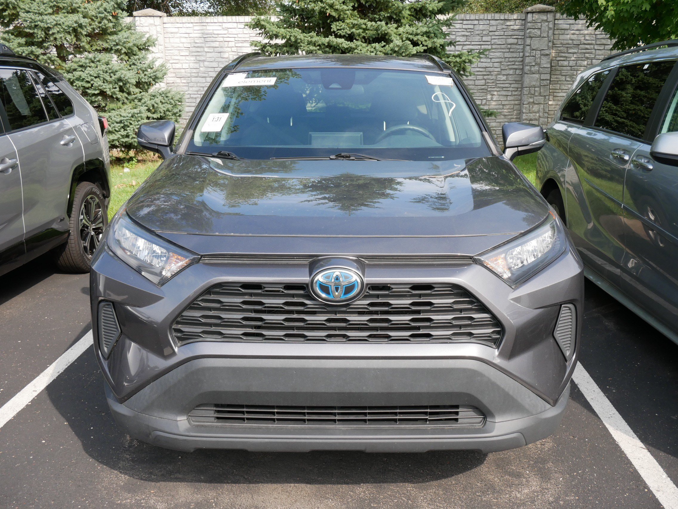 Certified 2022 Toyota RAV4 LE AWD/4WD image 2