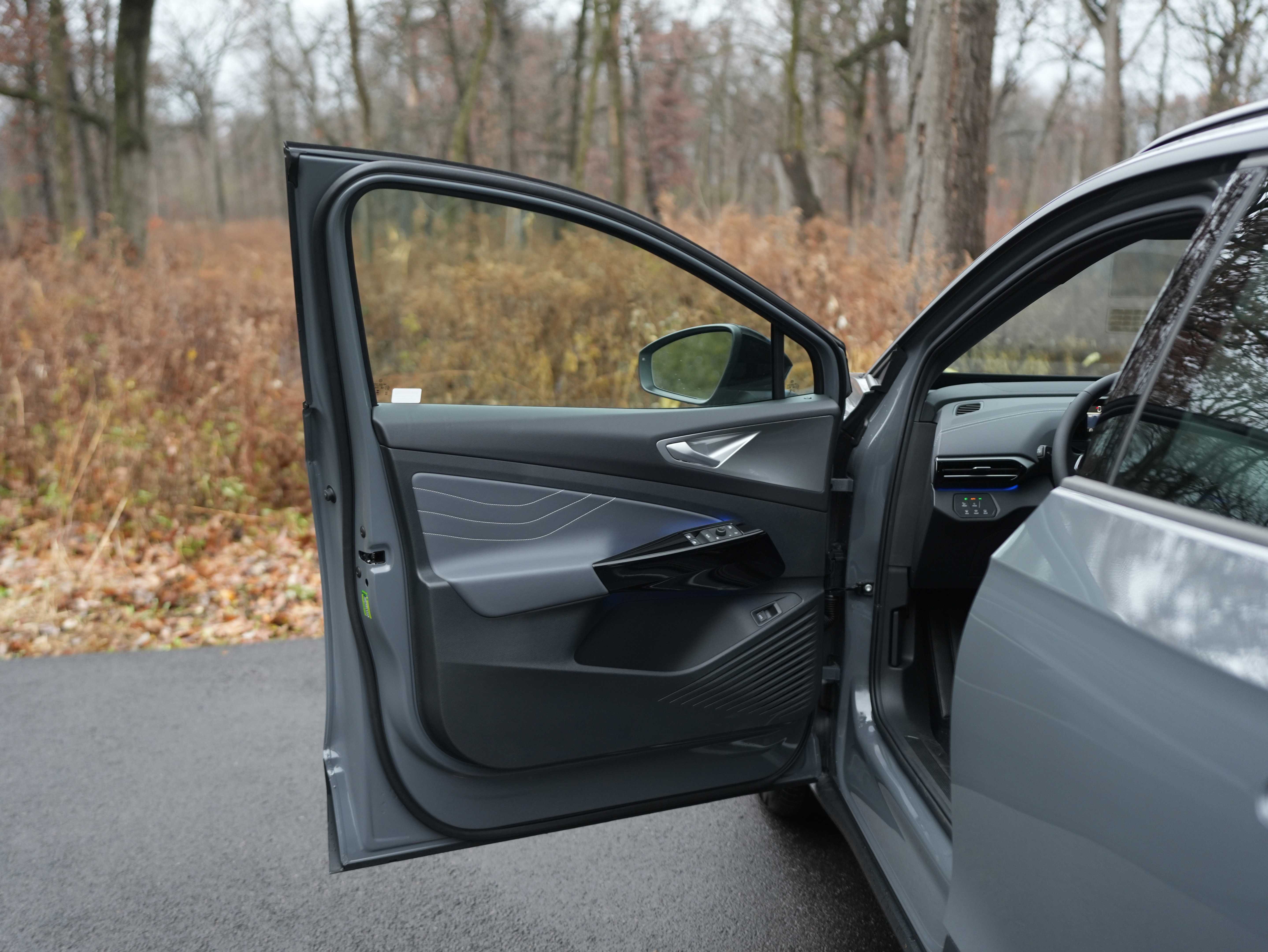 New 2025 Volkswagen ID.4 Pro S image 31