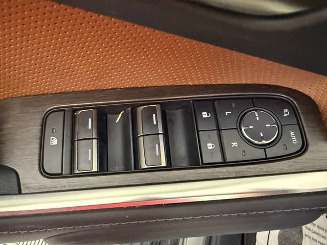 Used 2024 Lexus GX 550 w/ Accessory Package (Z1) AWD/4WD image 34