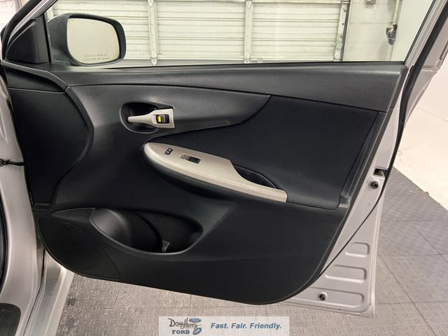 Used 2010 Toyota Corolla S FWD image 32