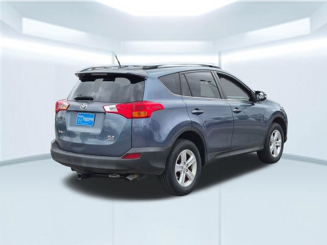 Used 2014 Toyota RAV4 XLE AWD/4WD image 6