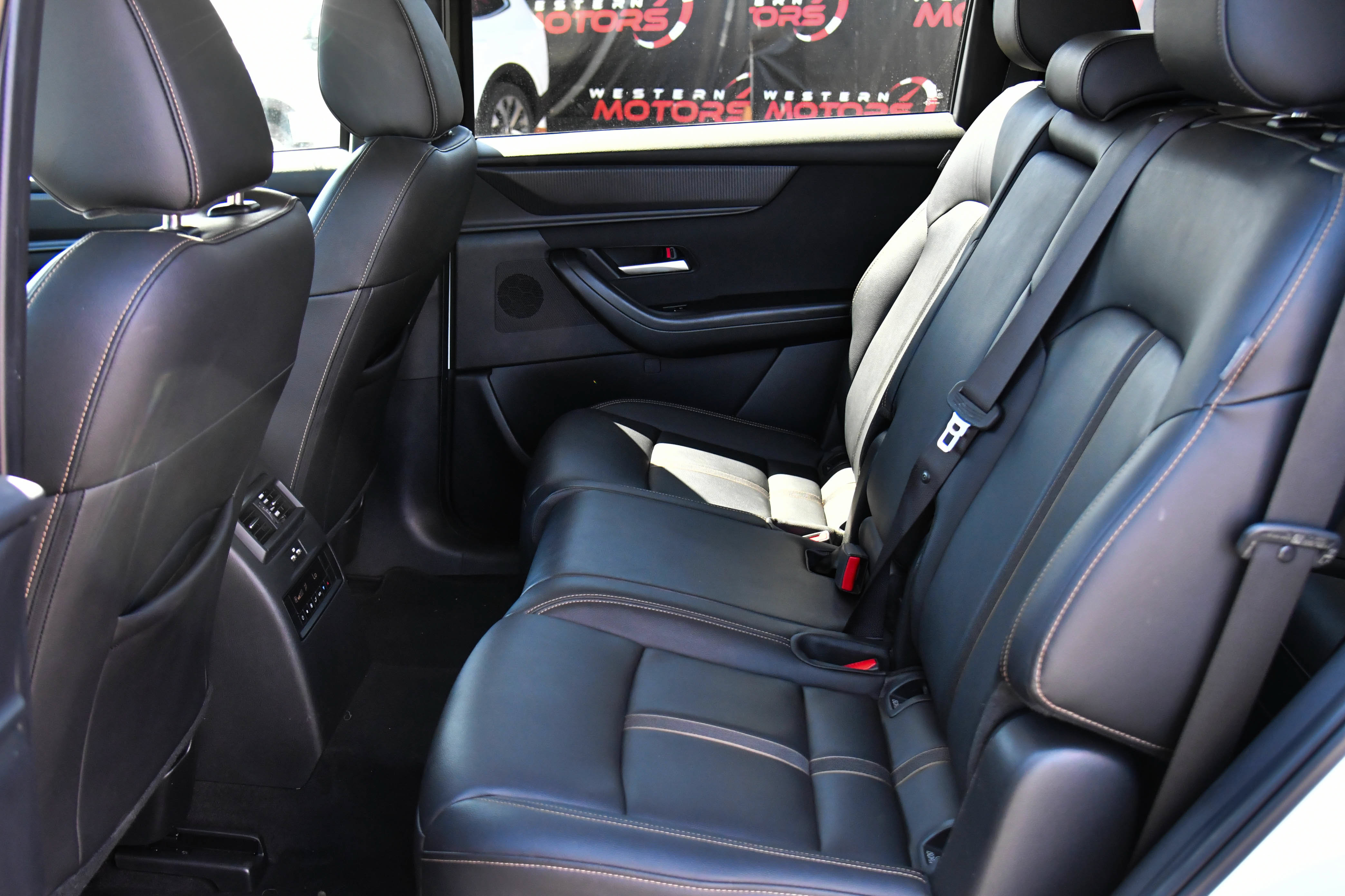 Used 2024 MAZDA CX-90 3.3 Turbo w/ Select Package AWD/4WD image 35