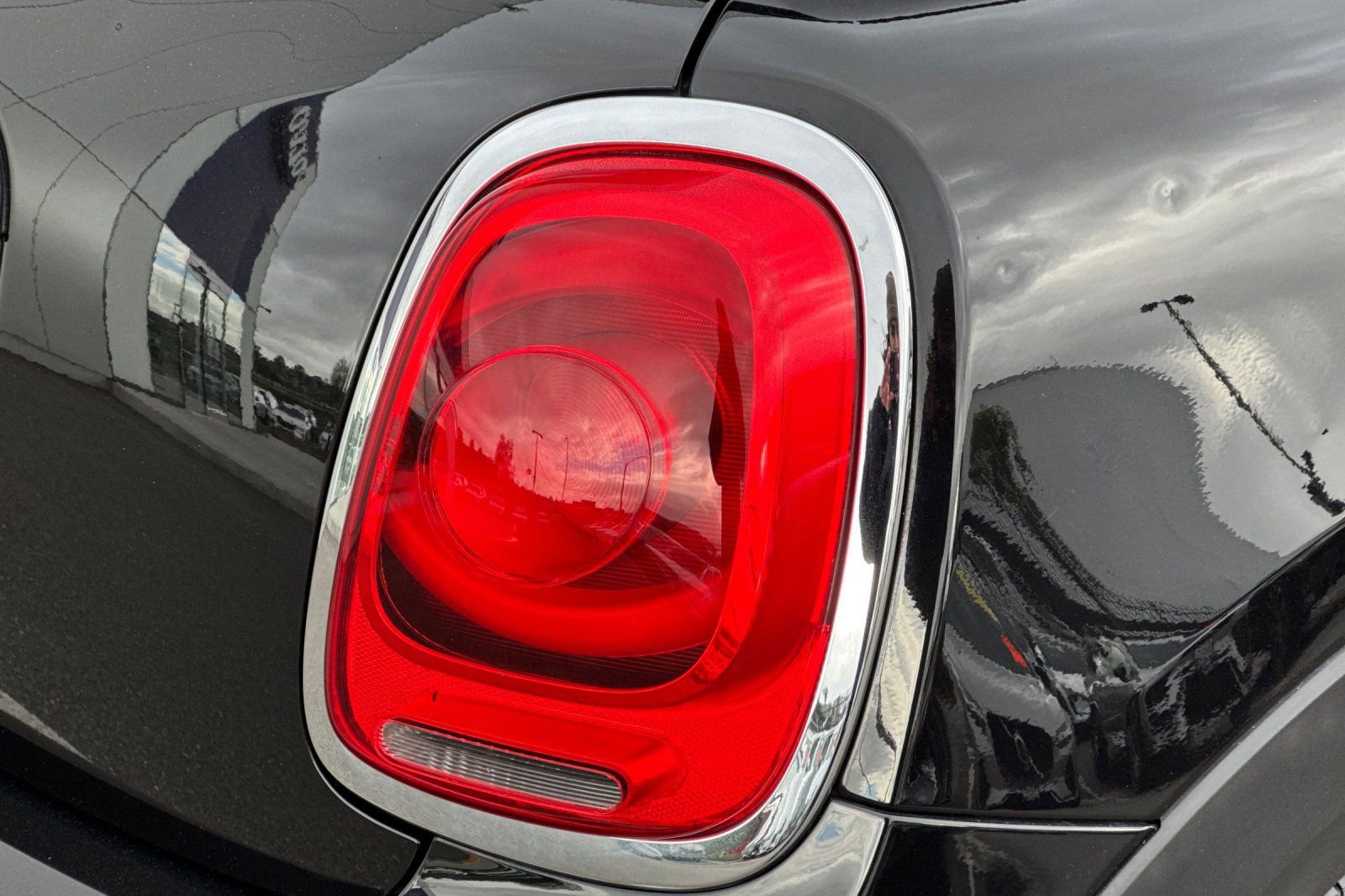 Used 2019 MINI Cooper 2-Door Hardtop image 30