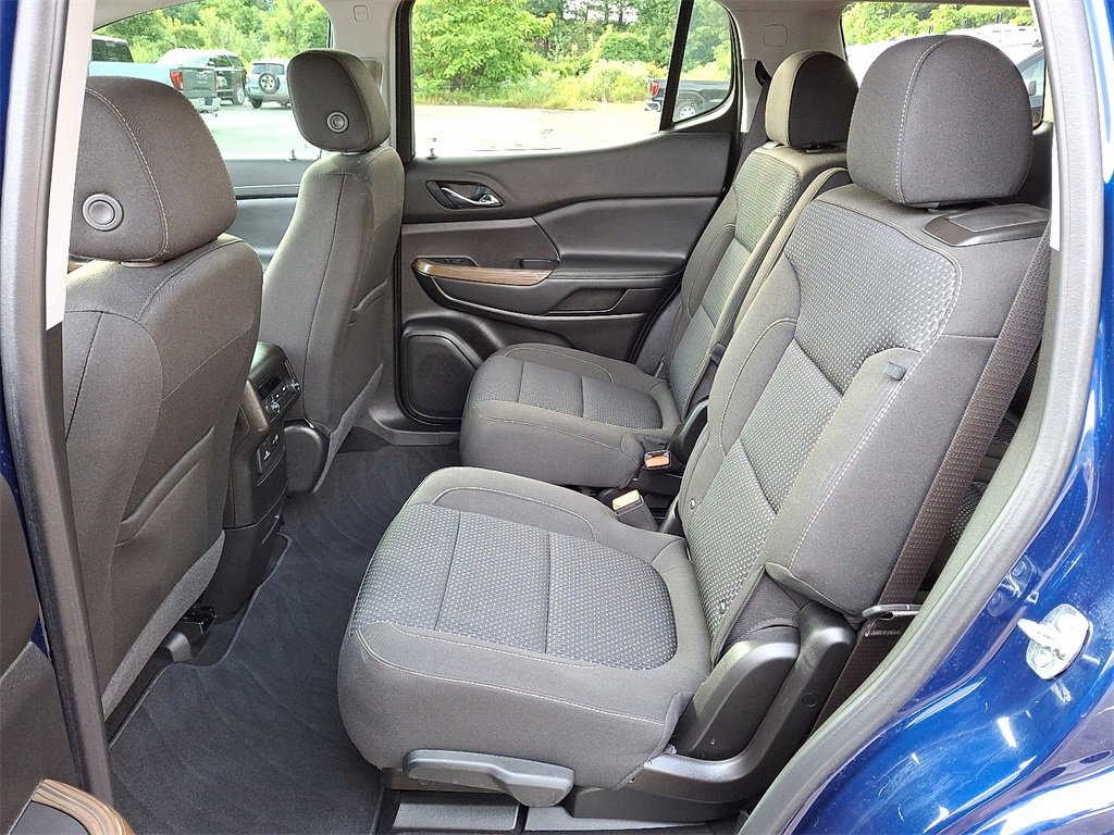 Certified 2023 GMC Acadia SLE w/ Driver Convenience Package image 11