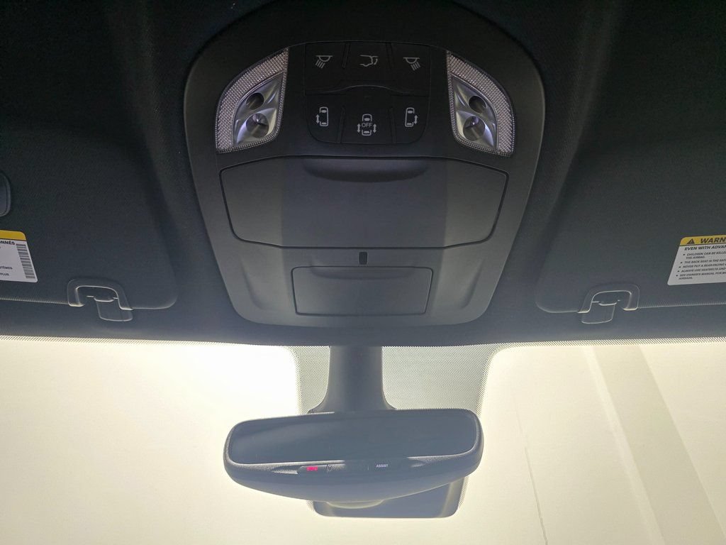 New 2026 Chrysler Pacifica Select FWD image 34