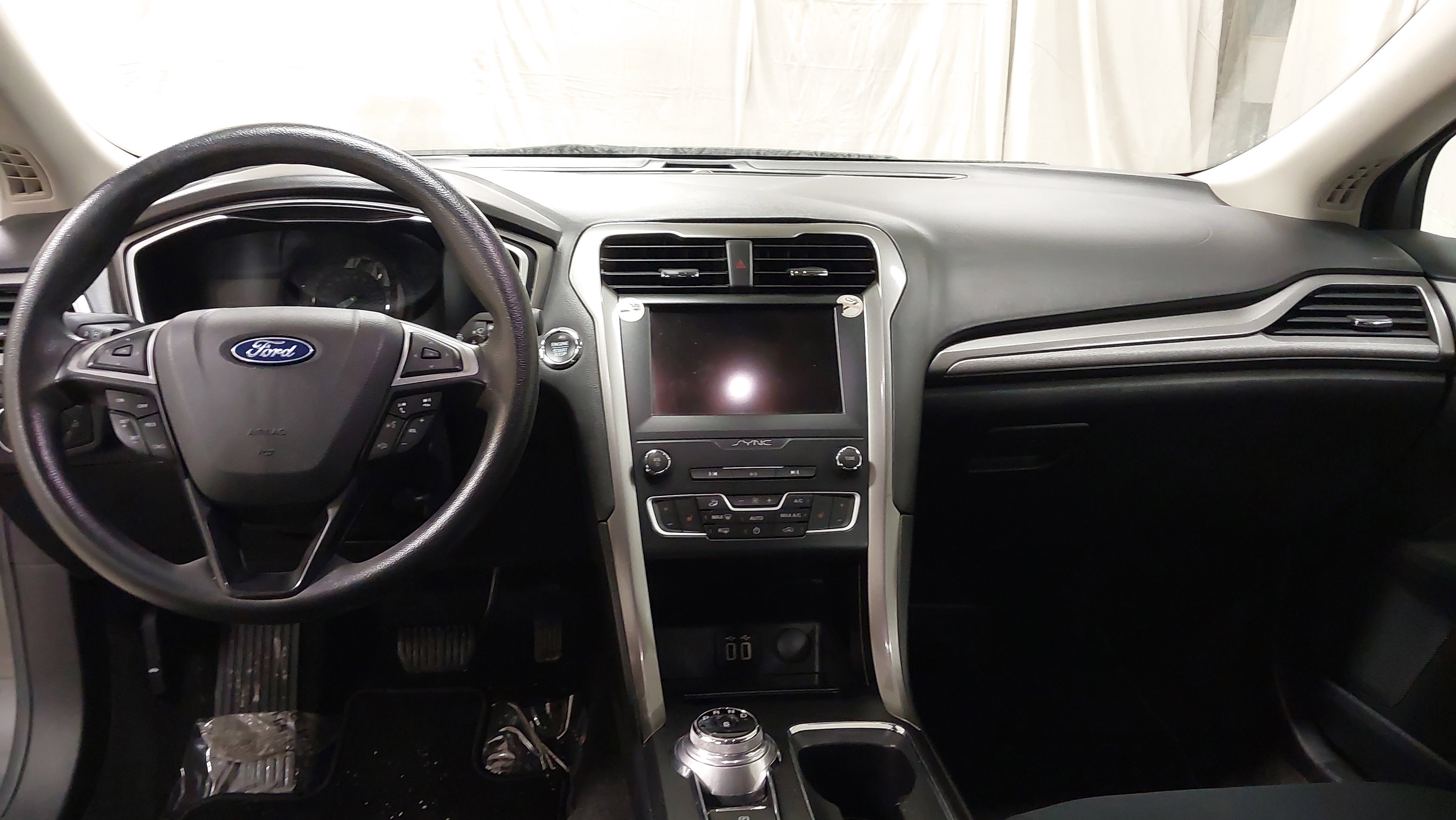 Used 2019 Ford Fusion SE image 26