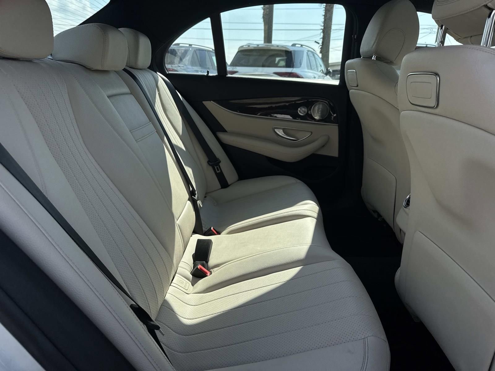 Used 2019 Mercedes-Benz E 300 image 8