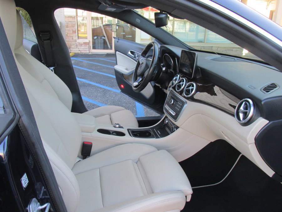 Used 2017 Mercedes-Benz CLA 250 4MATIC image 51