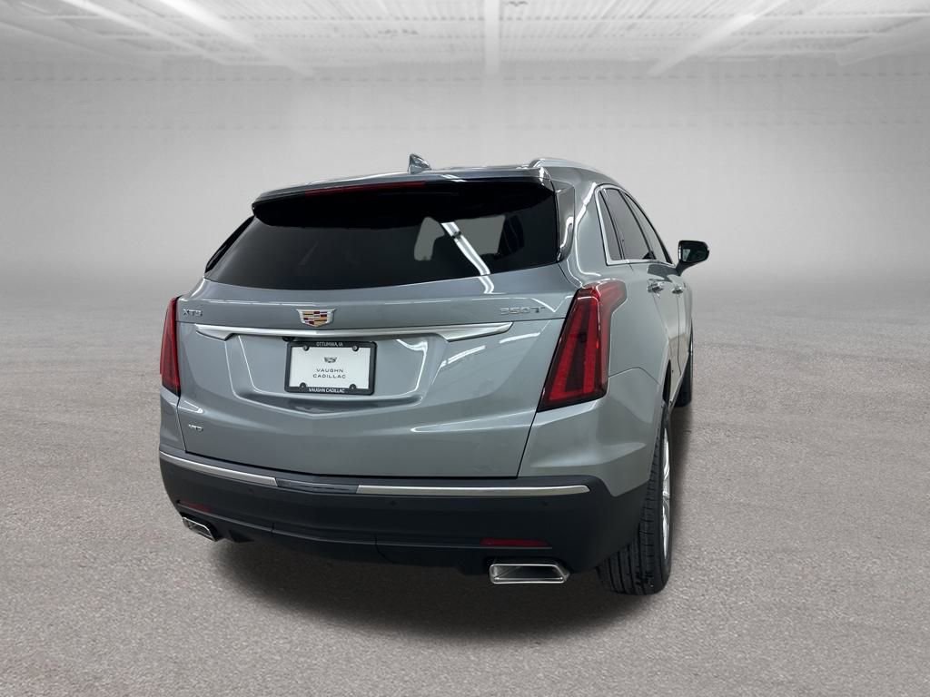 New 2025 Cadillac XT5 Luxury image 10