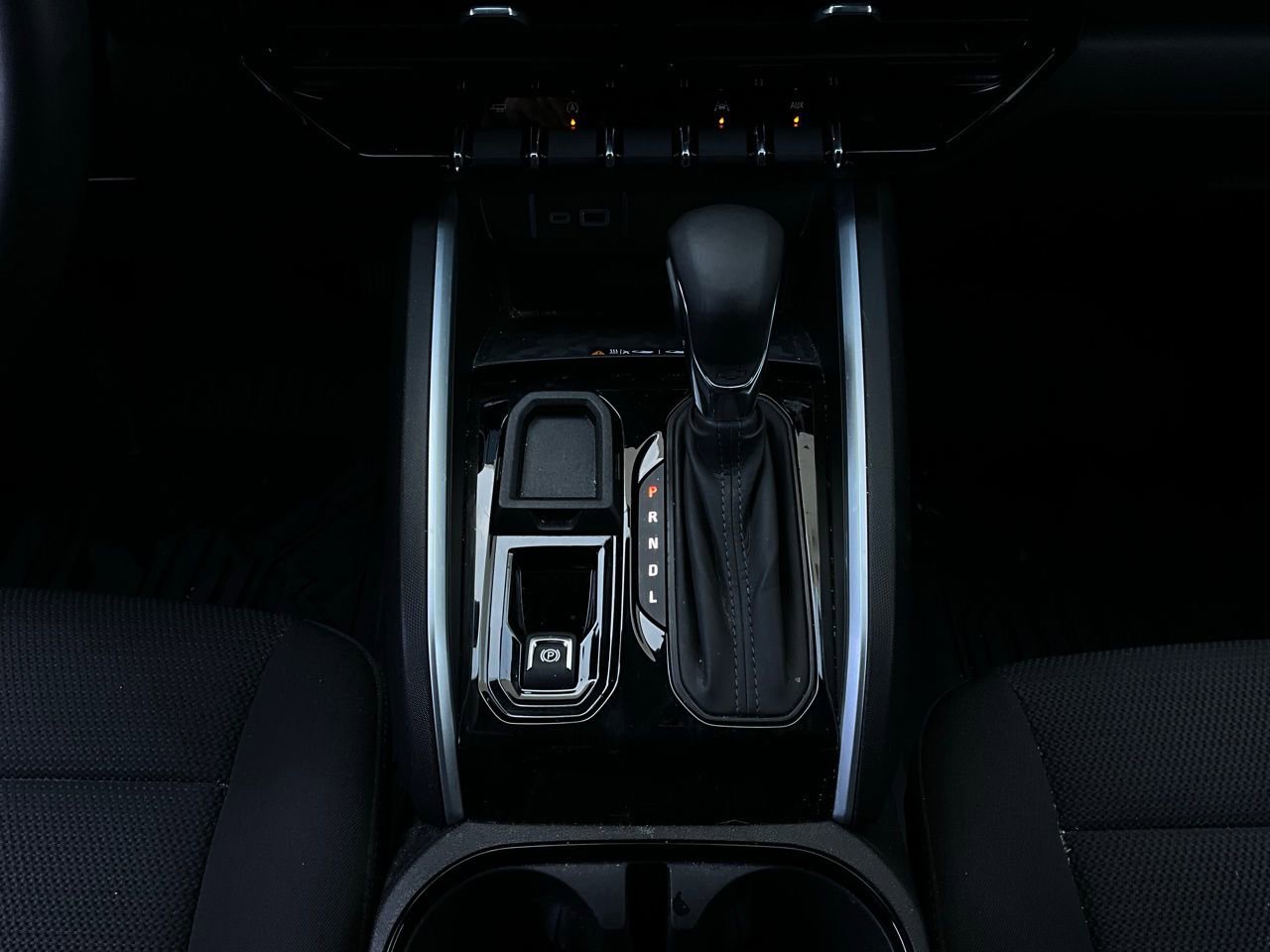 Used 2024 Chevrolet Colorado LT w/ LT Convenience Package II image 15