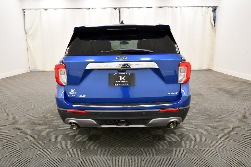 Used 2022 Ford Explorer Limited w/ Equipment Group 301A AWD/4WD image 6