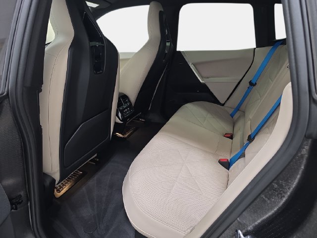 Certified 2024 BMW iX xDrive50 w/ Premium Package AWD/4WD image 10