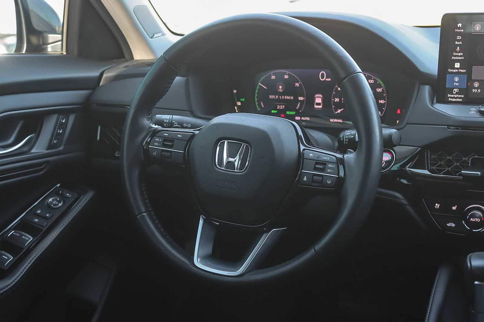 Used 2023 Honda Accord Touring image 14