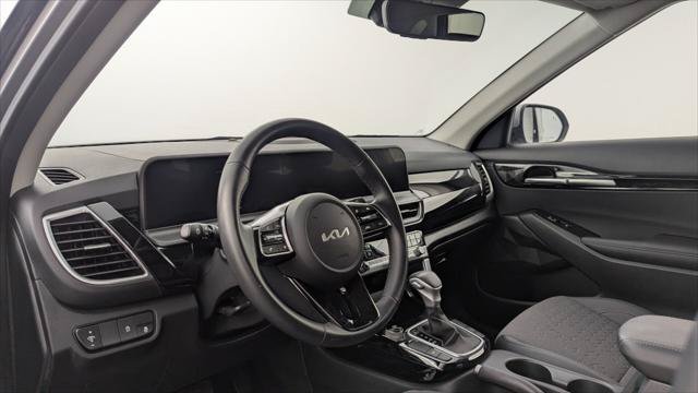 Used 2025 Kia Seltos S FWD image 24