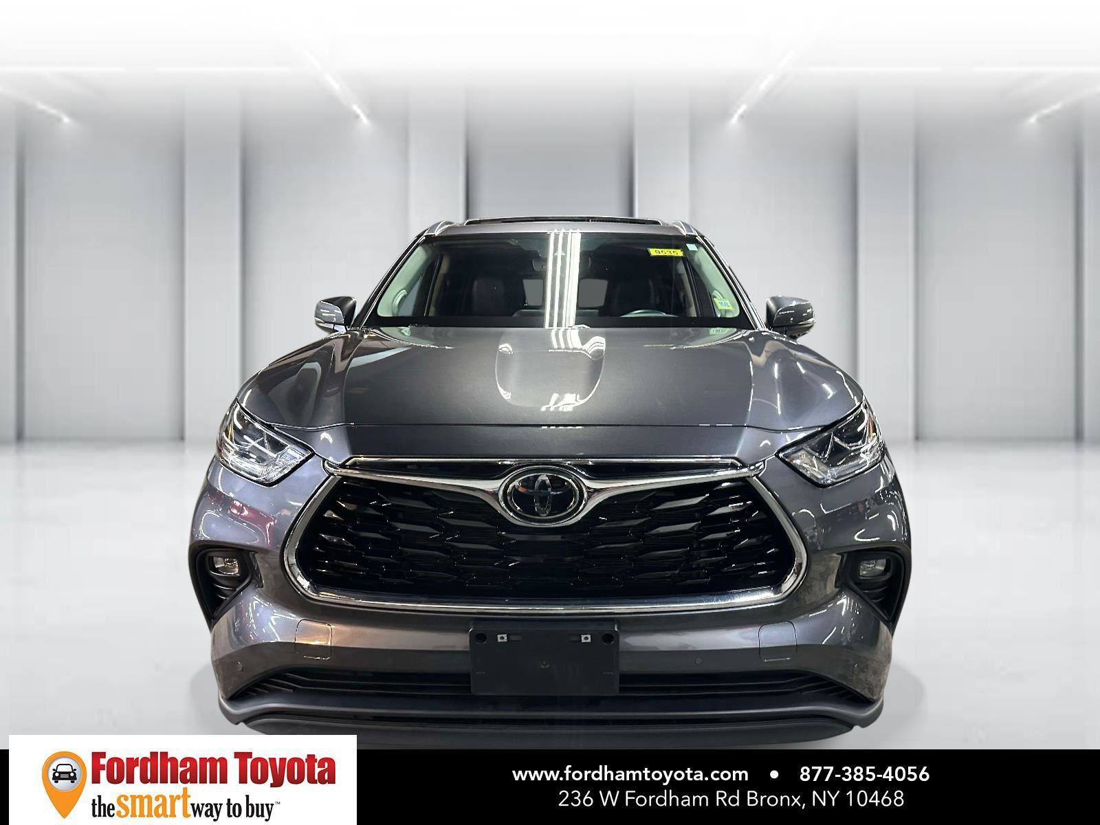 Used 2024 Toyota Highlander Limited image 7