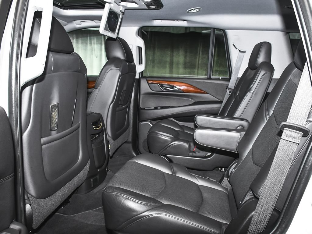 Used 2020 Cadillac Escalade Luxury AWD/4WD image 46