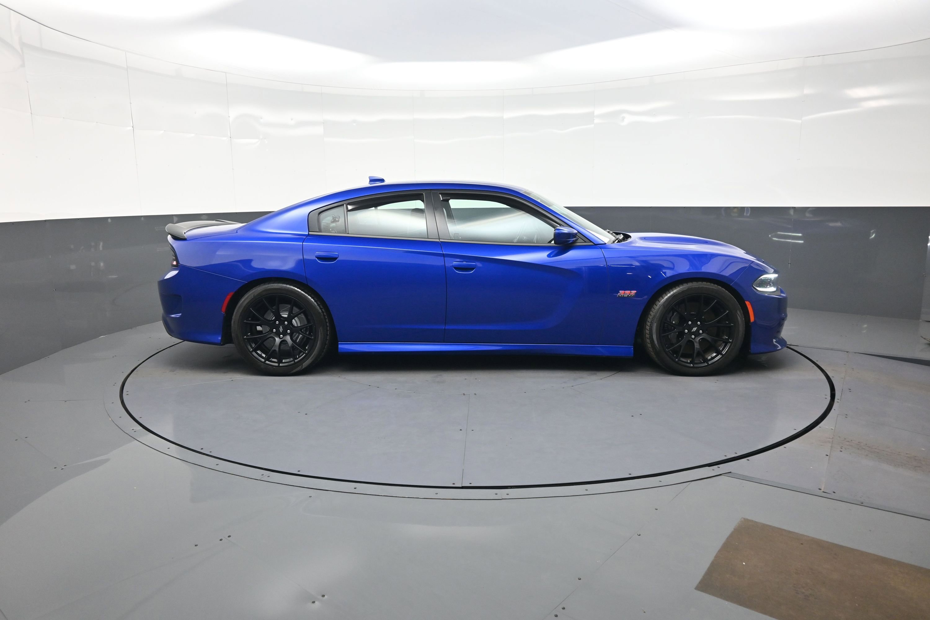 Used 2018 Dodge Charger R/T Scat Pack w/ Dynamics Package image 2