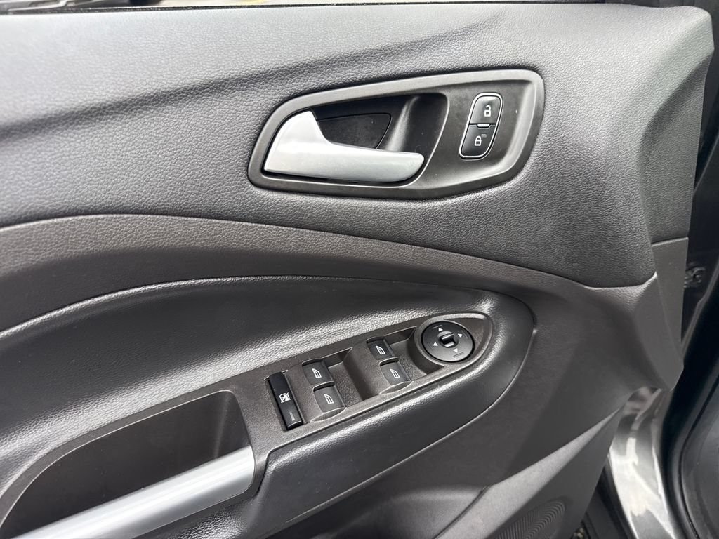 Used 2018 Ford Escape SEL FWD image 27
