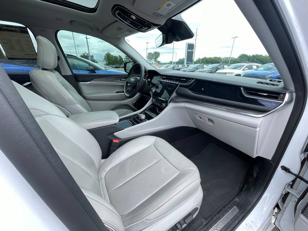 Used 2023 Jeep Grand Cherokee L Overland AWD/4WD image 27