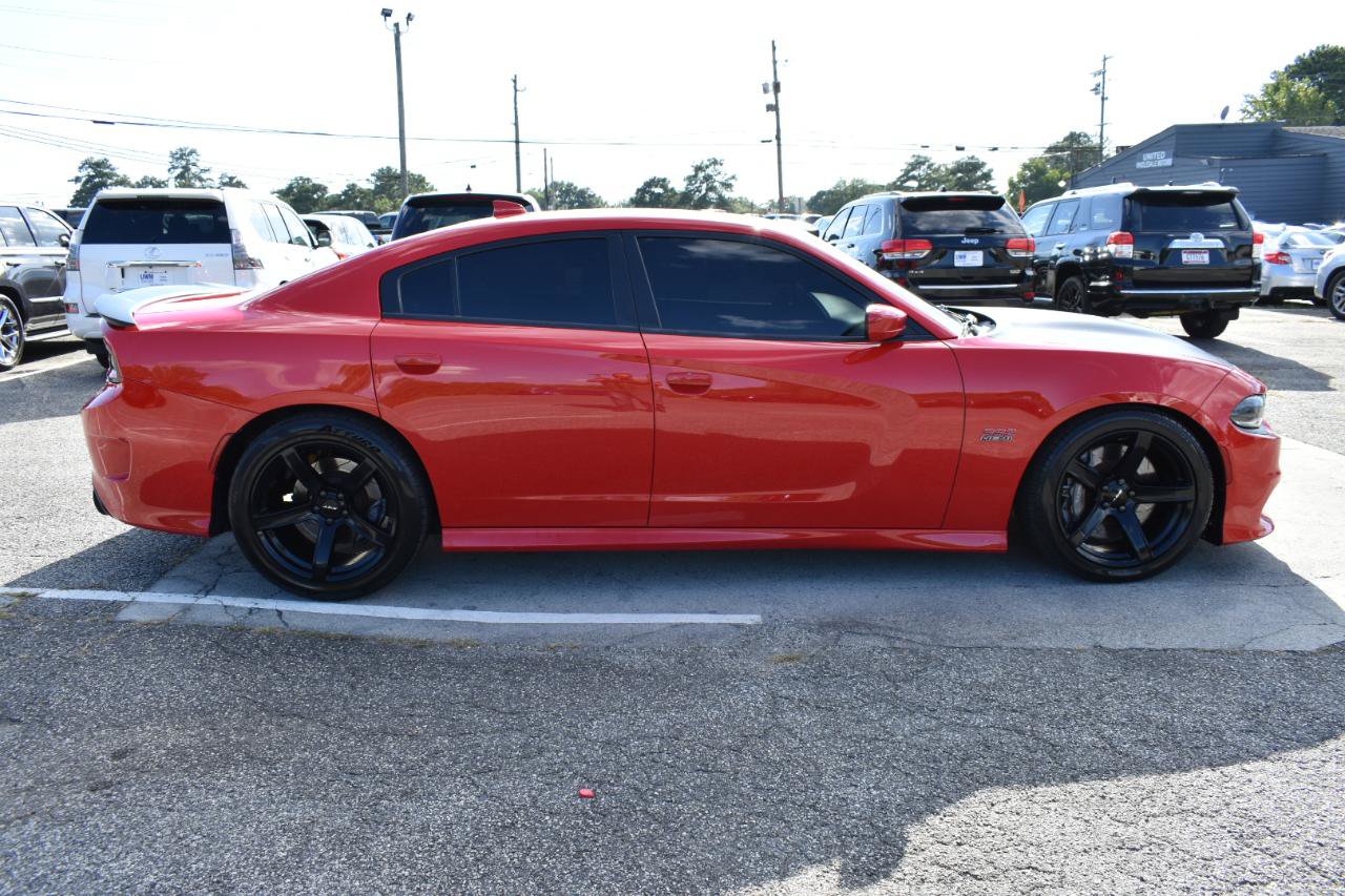 Used 2019 Dodge Charger Scat Pack w/ Dynamics Package RWD image 5