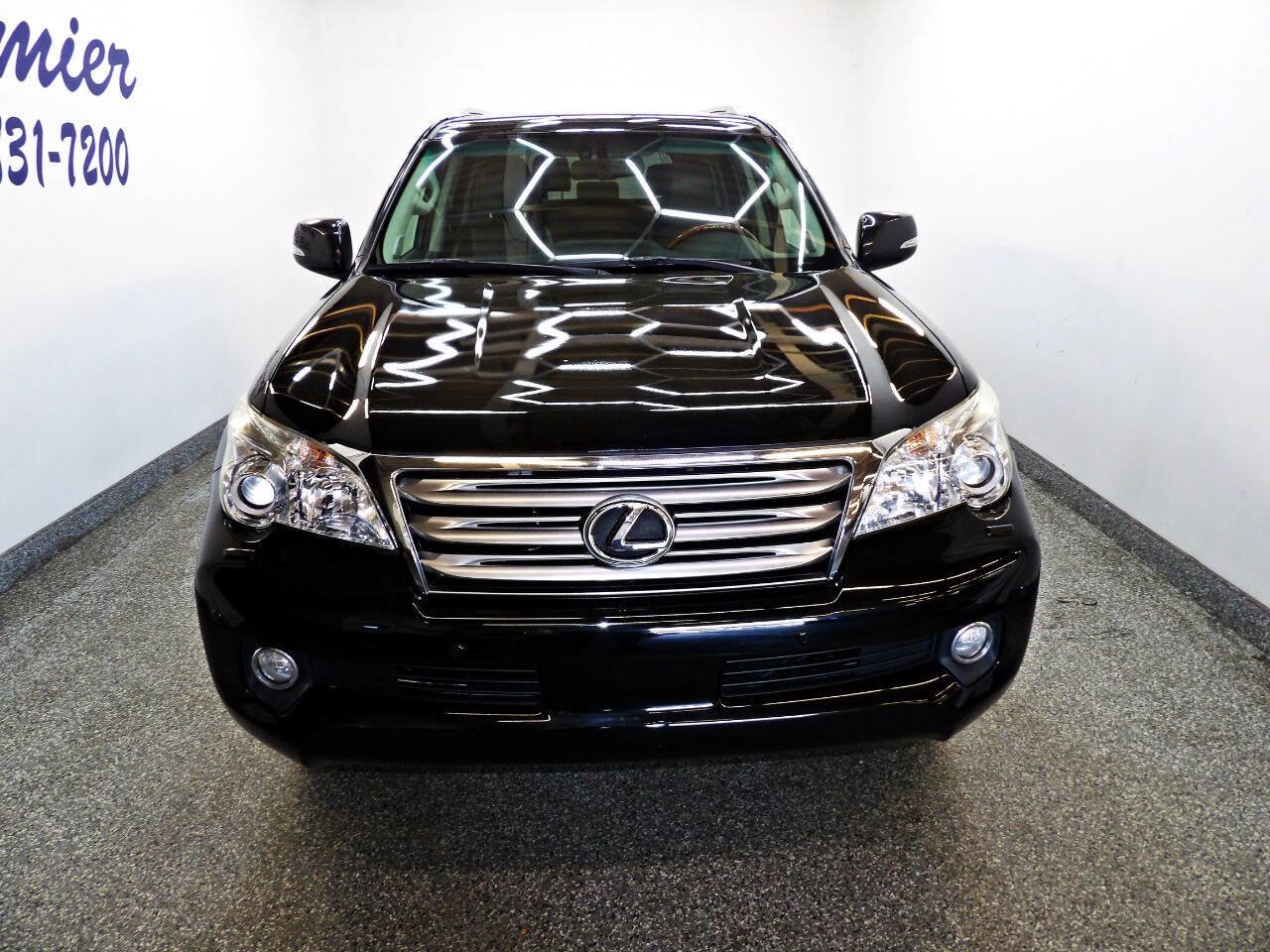 Used 2011 Lexus GX 460 Premium AWD/4WD image 2