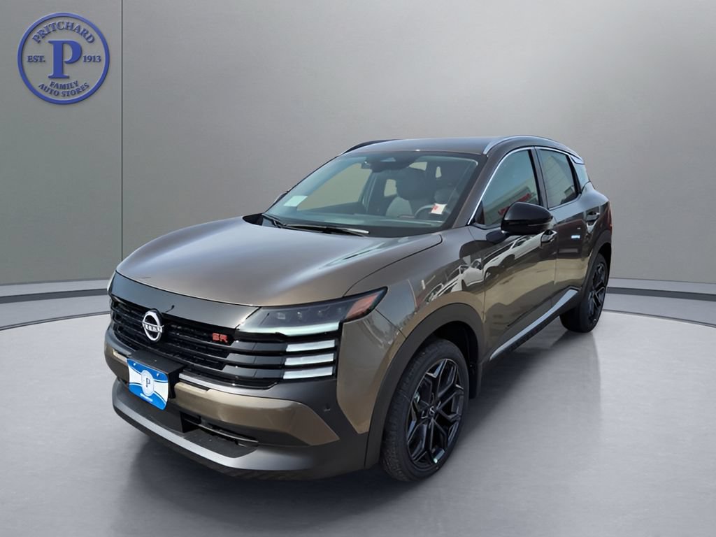 New 2026 Nissan Kicks SR w/ SR Premium Package FWD image 3