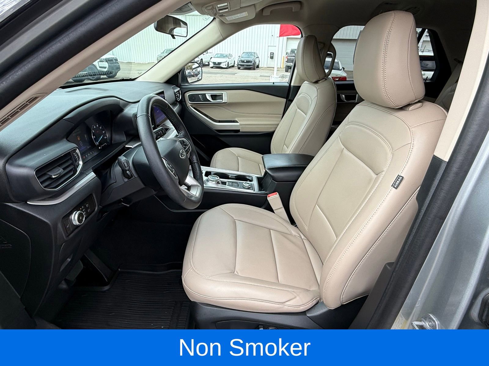 Used 2023 Ford Explorer XLT w/ Equipment Group 202A image 12