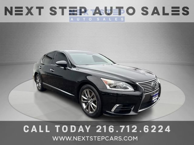 Used 2013 Lexus LS 460 AWD w/ Comfort Pkg image 1