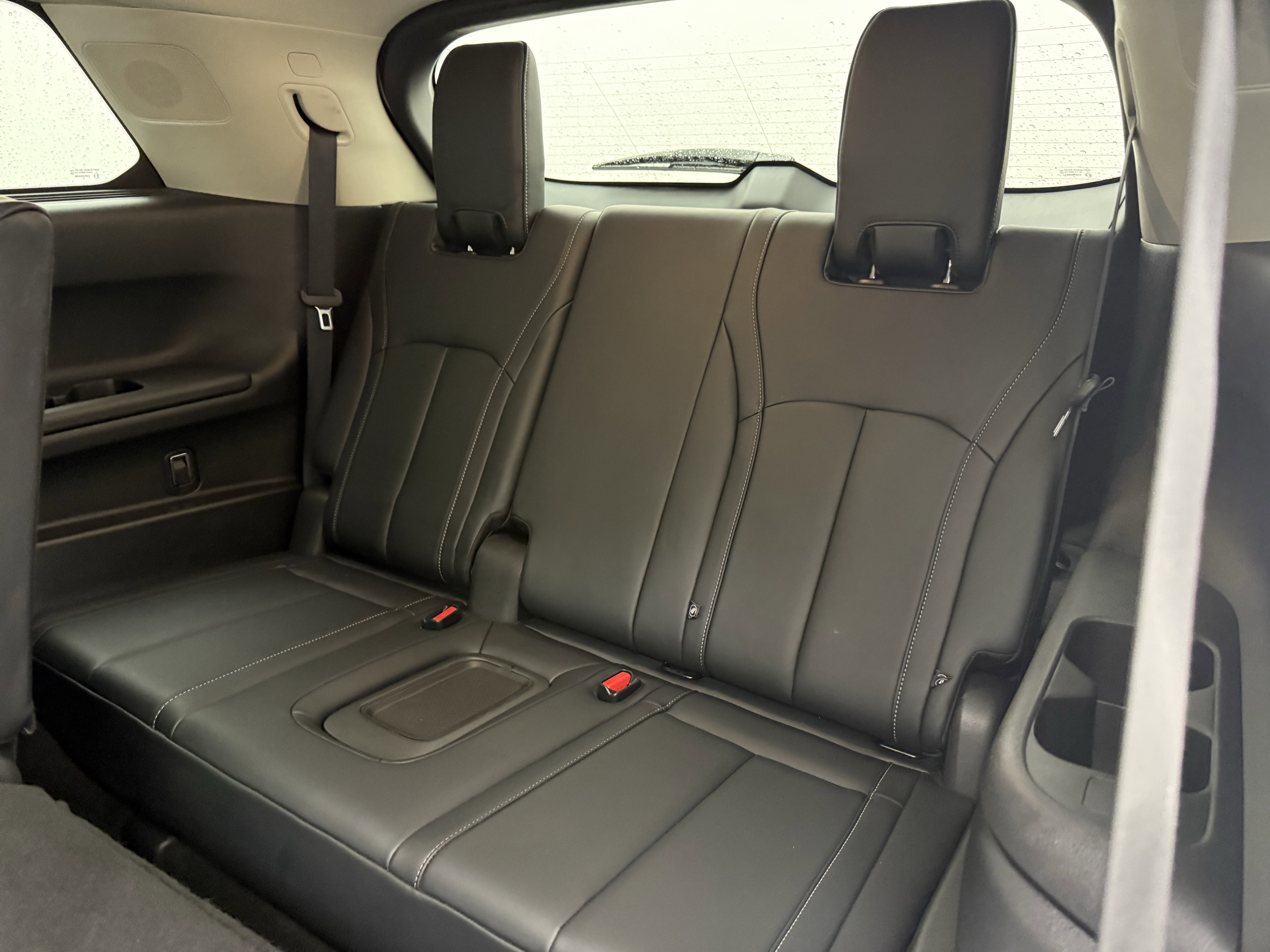 Used 2023 INFINITI QX60 Luxe w/ Performance Audio Package FWD image 27