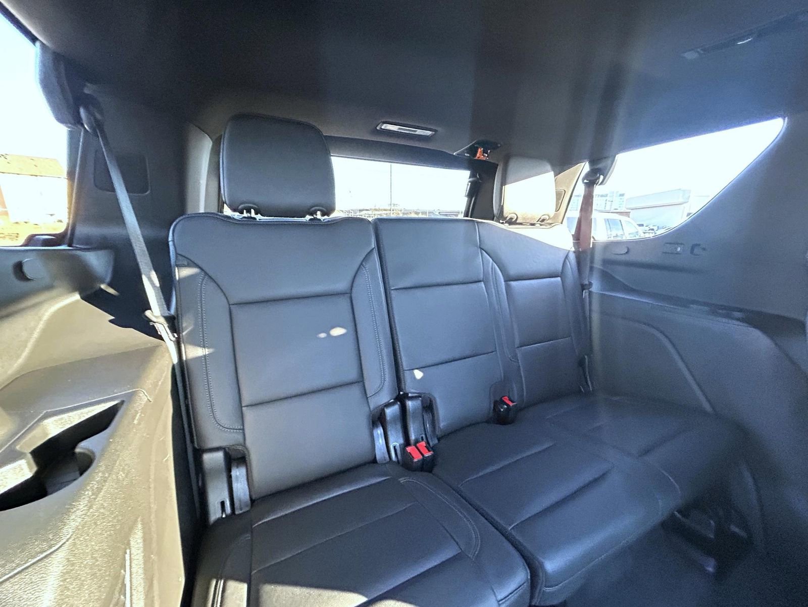 Used 2024 Chevrolet Tahoe Z71 w/ Luxury Package image 18