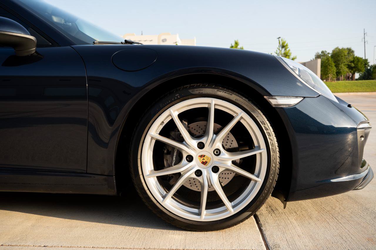 Used 2017 Porsche 911 Carrera RWD image 13