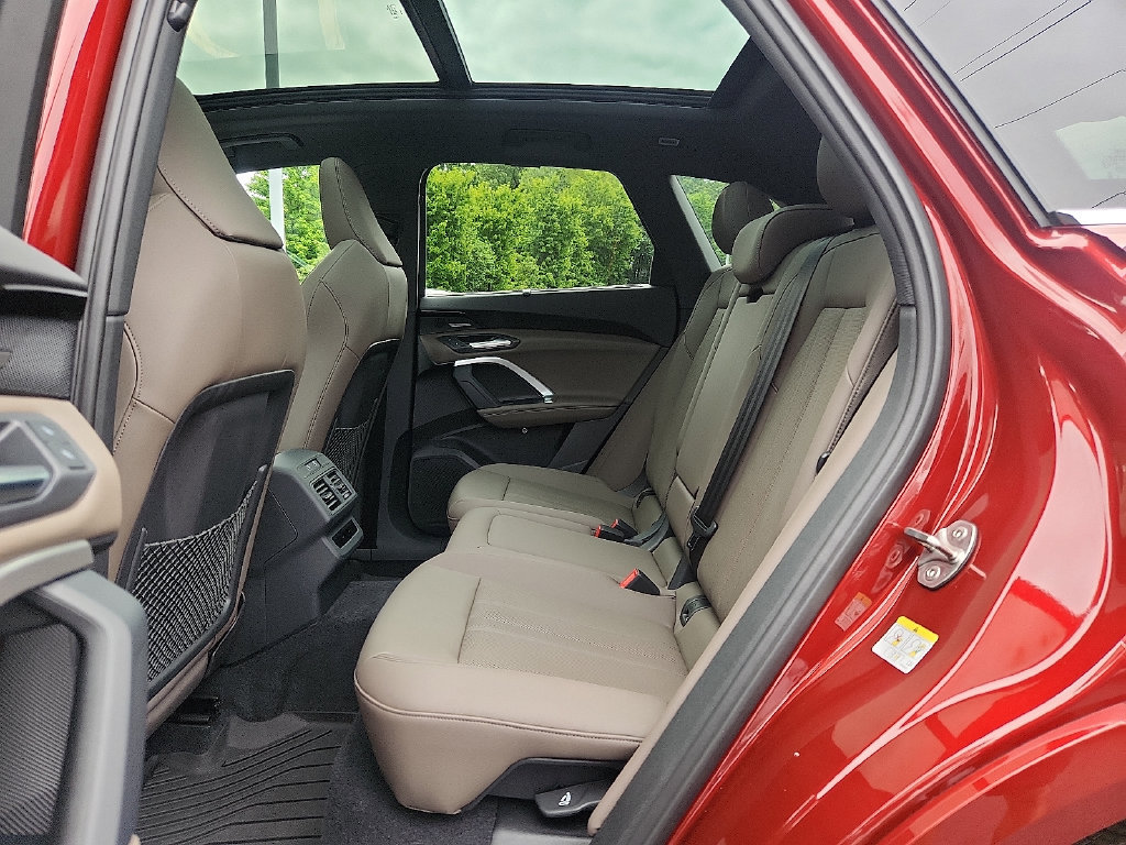 Certified 2025 Audi Q5 Premium w/ Premium Plus AWD/4WD image 16