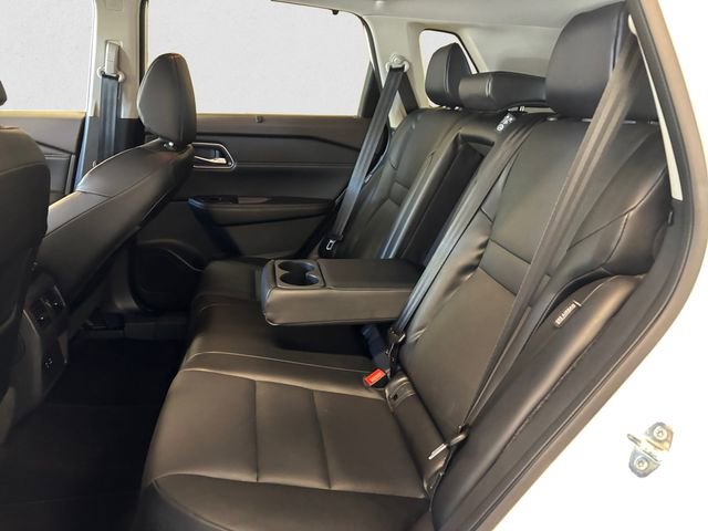 Used 2021 Nissan Rogue SV w/ Premium Package image 13