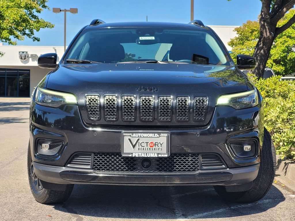 Used 2023 Jeep Cherokee Altitude Lux AWD/4WD image 2