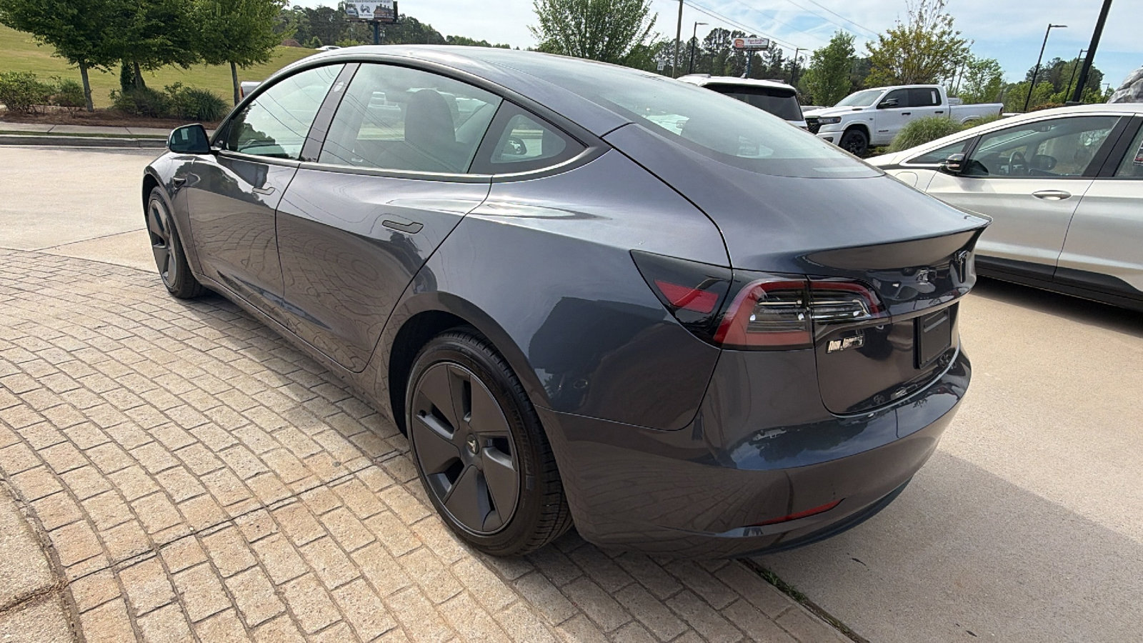 Used 2023 Tesla Model 3 Standard Range RWD image 10