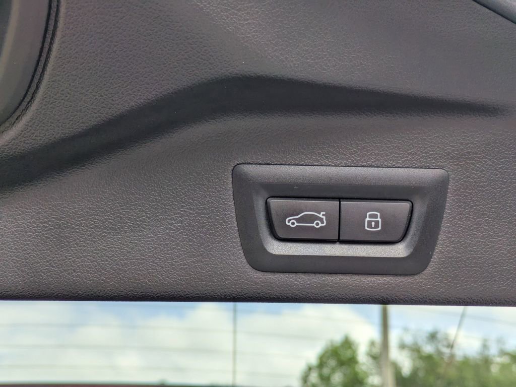 Used 2024 BMW X5 sDrive40i RWD image 11
