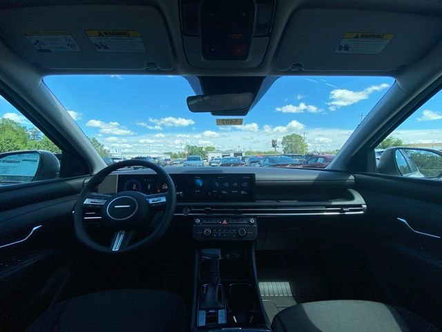 Used 2025 Hyundai Tucson SE image 23