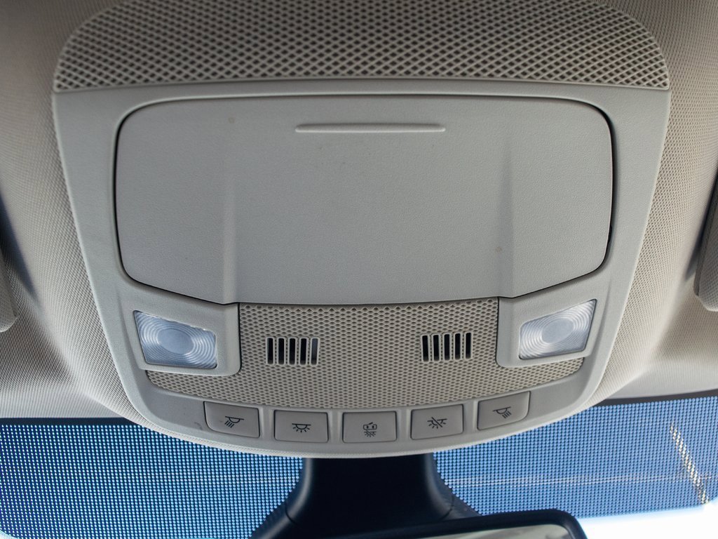 Used 2023 Ford Edge SEL image 23