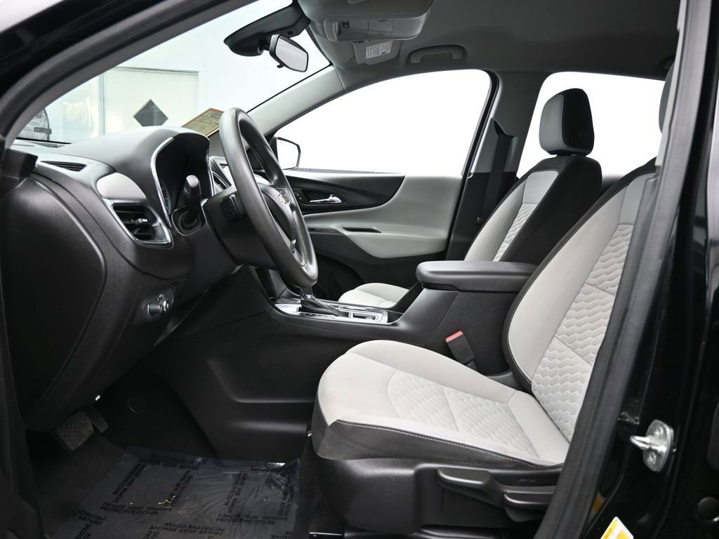 Used 2020 Chevrolet Equinox LS image 11