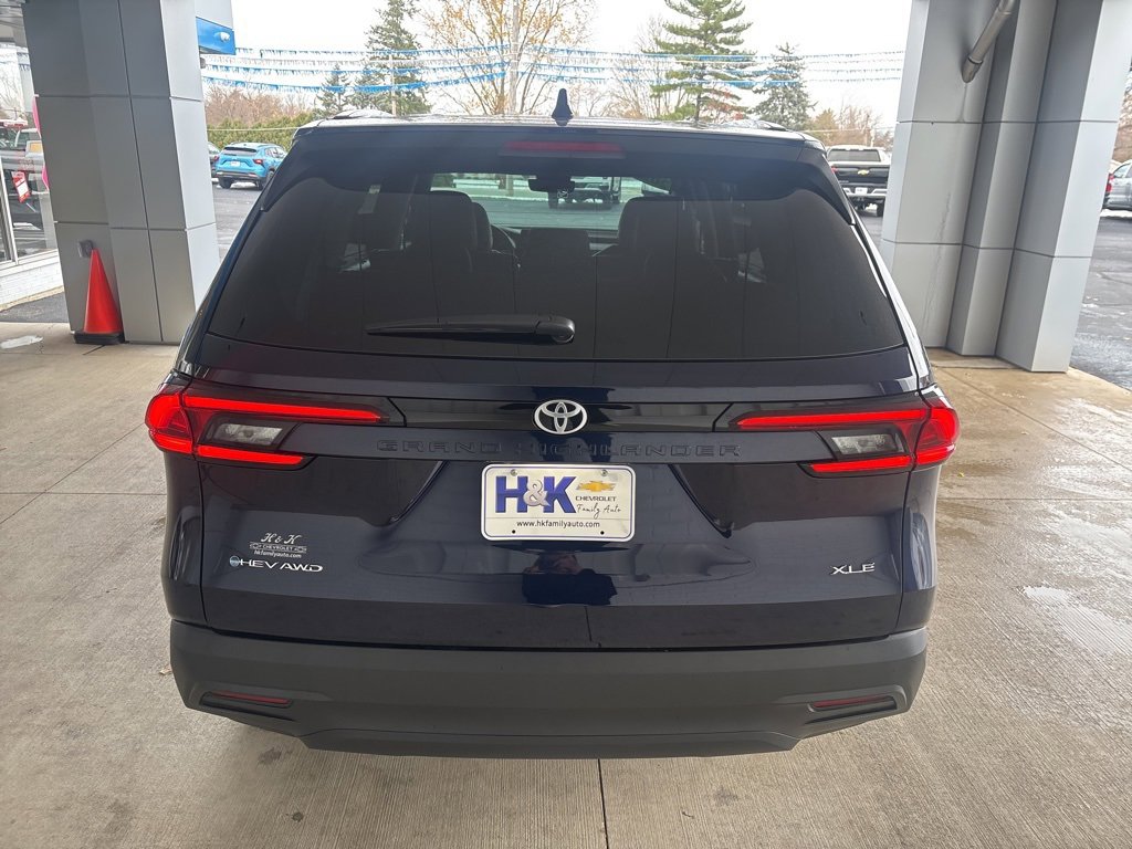 Used 2025 Toyota Grand Highlander AWD Hybrid image 26