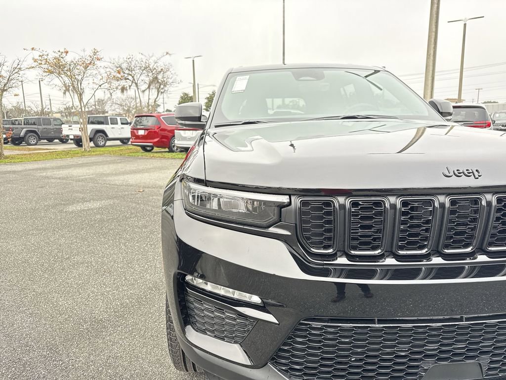 New 2025 Jeep Grand Cherokee Limited w/ Trailer Tow Package image 9