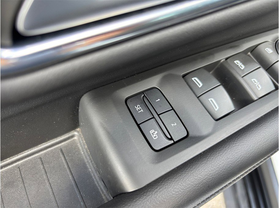 Used 2022 GMC Yukon SLT w/ SLT Premium Package RWD image 26