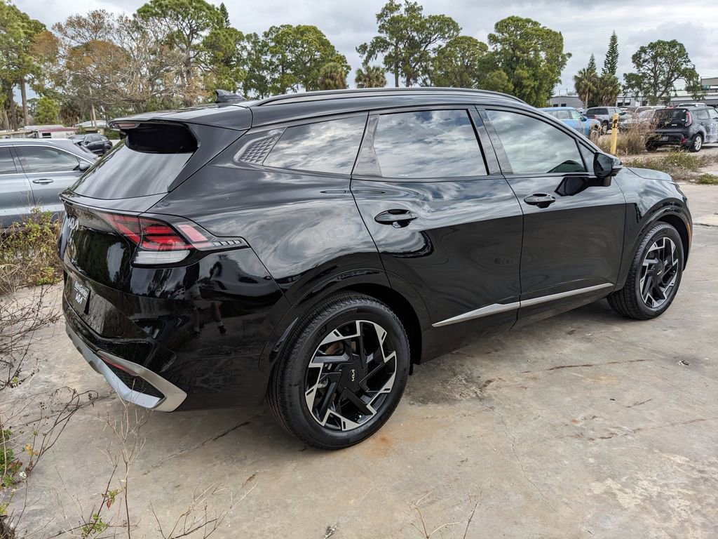 Certified 2025 Kia Sportage SX image 7