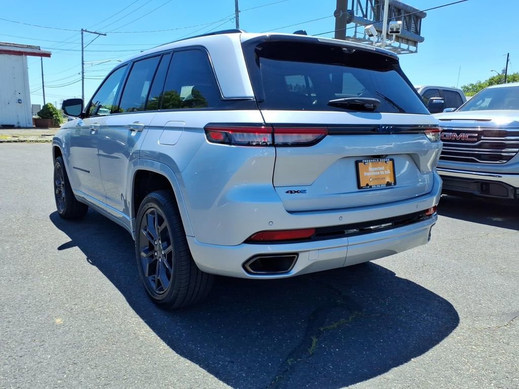 Used 2023 Jeep Grand Cherokee 30th Anniversary AWD/4WD image 22