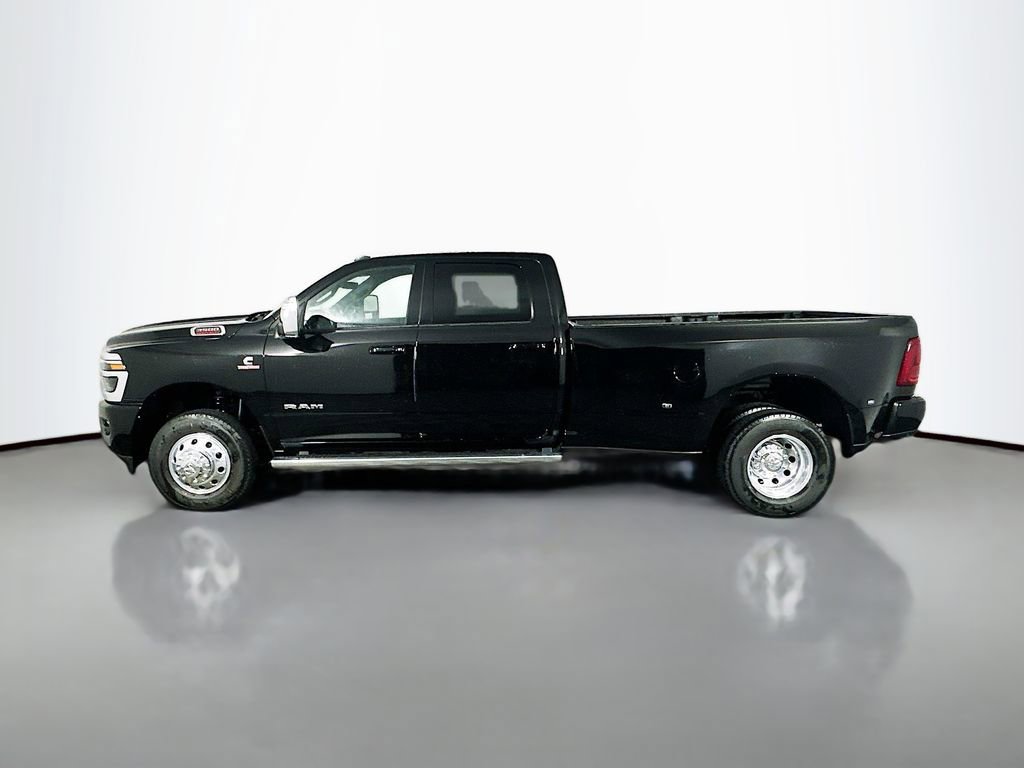 New 2025 RAM 3500 Laramie image 4