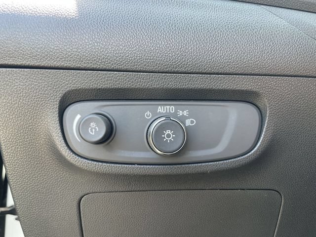 Used 2024 Buick Encore GX Sport Touring FWD image 33