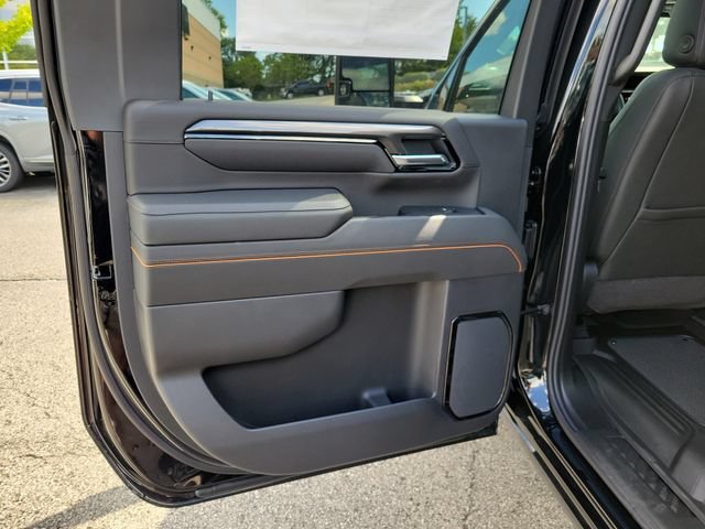 New 2026 GMC Sierra 2500 AT4 w/ LPO, Black Badging Package AWD/4WD image 11