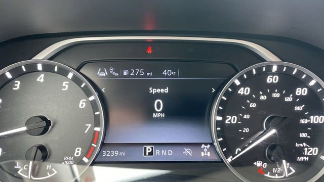 Used 2025 Nissan Frontier SV image 15