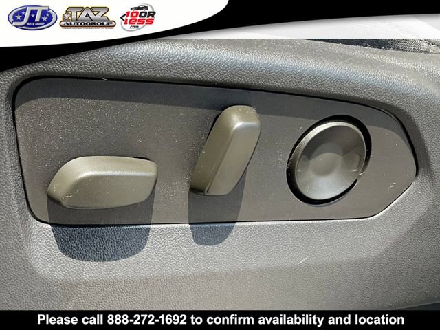 Used 2023 Chevrolet Silverado 1500 Custom image 16