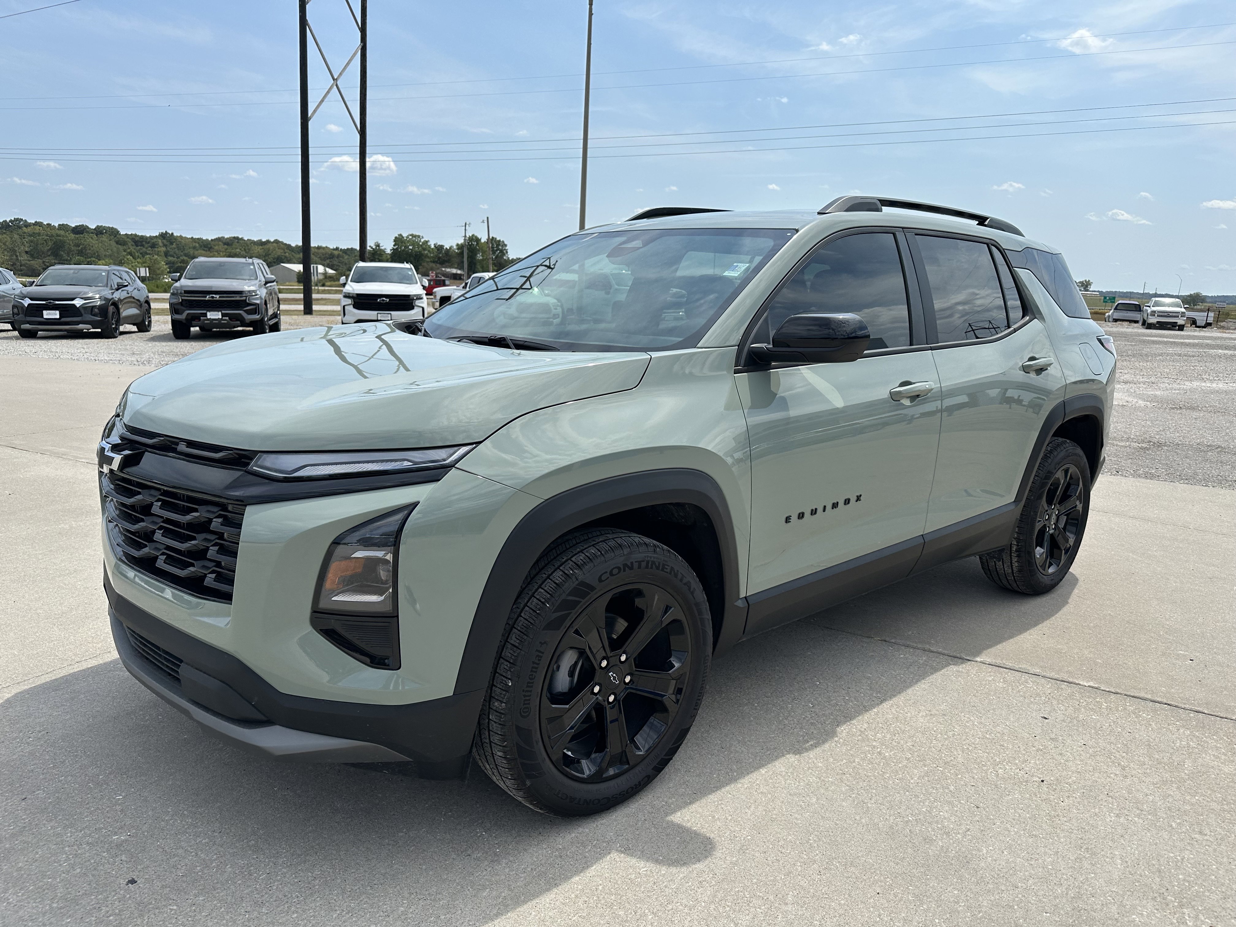 New 2026 Chevrolet Equinox LT w/ Midnight Edition image 5